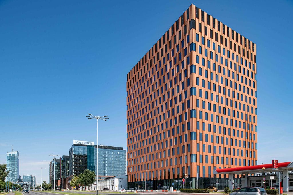 Elewacyjna blacha trapezowa_biurowiec_Gdańsk_WAVE SKANSKA_Blachy Pruszyński_5