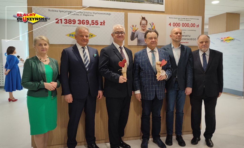 Uroczyste otwarcie szkoły w Pruszkowie