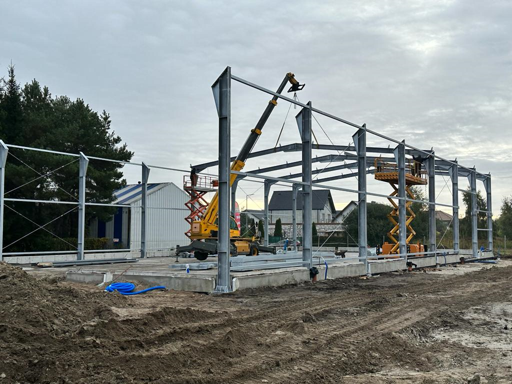 Hala magazynowa w Pruszynski w trakcie budowy, Bydgoszcz