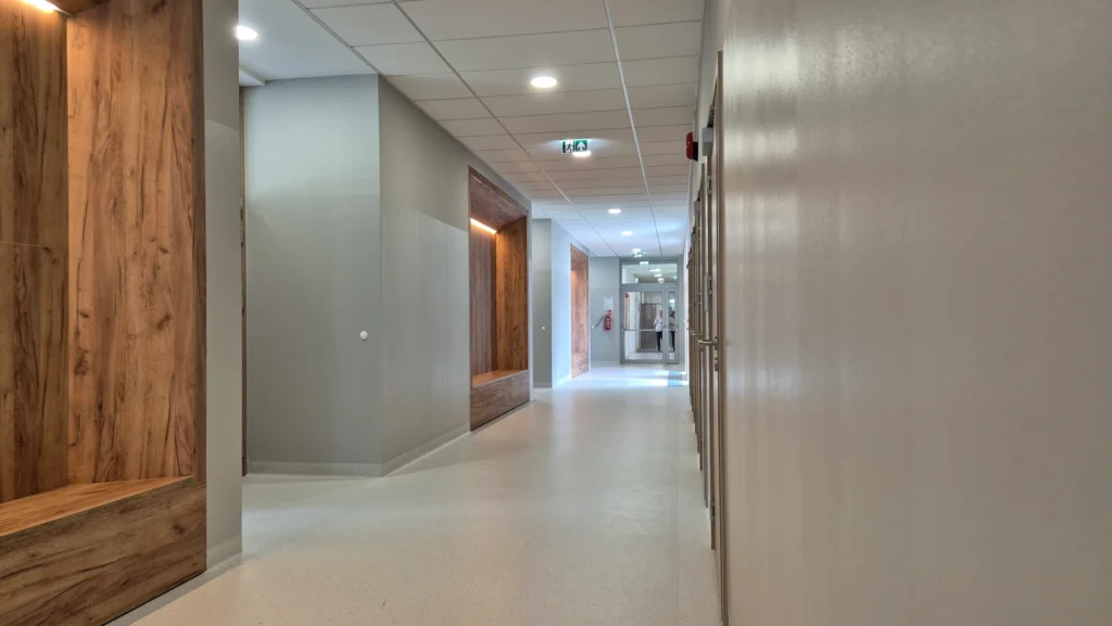 Uroczyste otwarcie nowego budynku Zespołu Szkół Specjalnych im. ks. Jana Twardowskiego w Pruszkowie