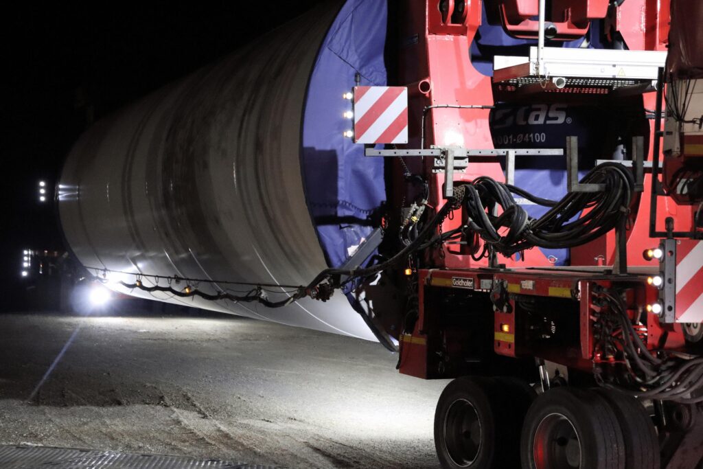 Farma wiatrowa transport wiatrakow 2024 Zelechlinek, OZE
