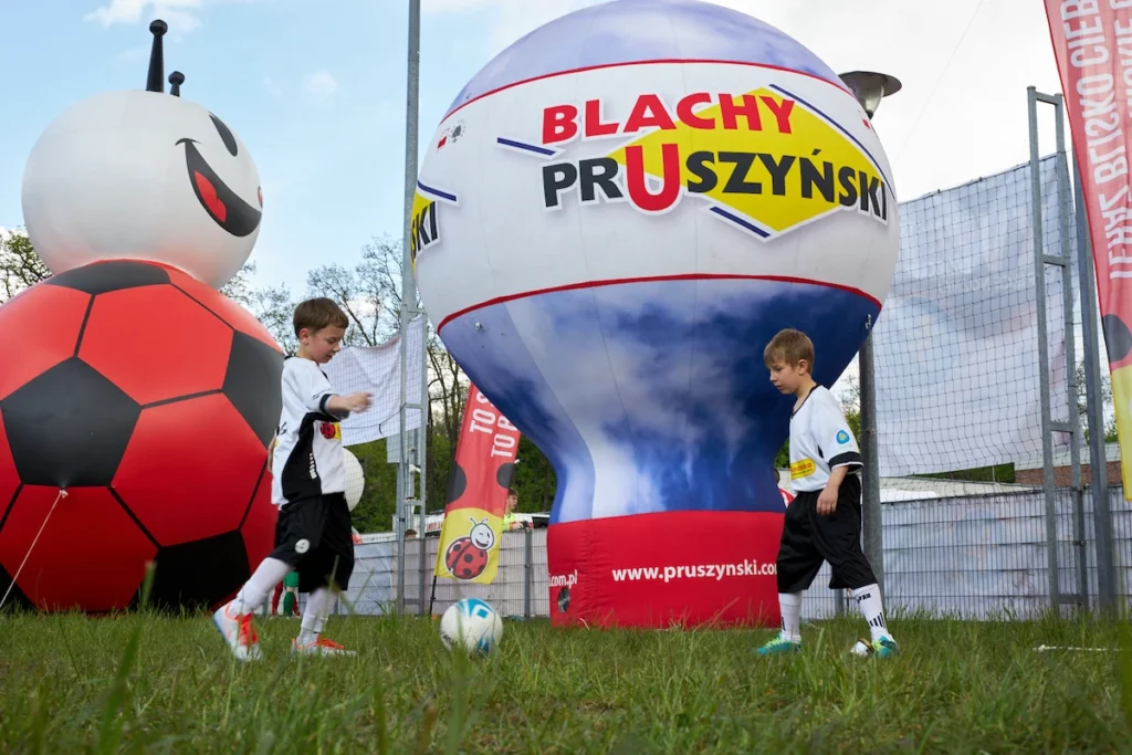 Nadzieja Na Mundial, Fundacja, Pruszyński
