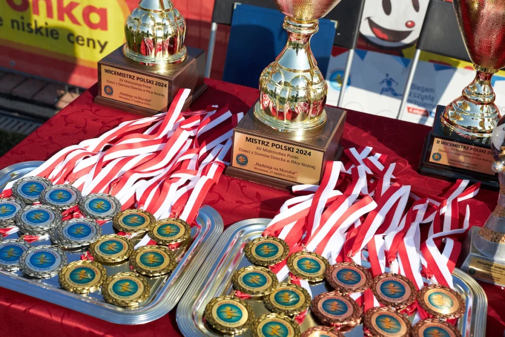Nadzieja Na Mundial, Fundacja, Pruszyński
