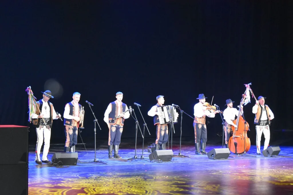 Koncert charytatywny, Integracja JPII