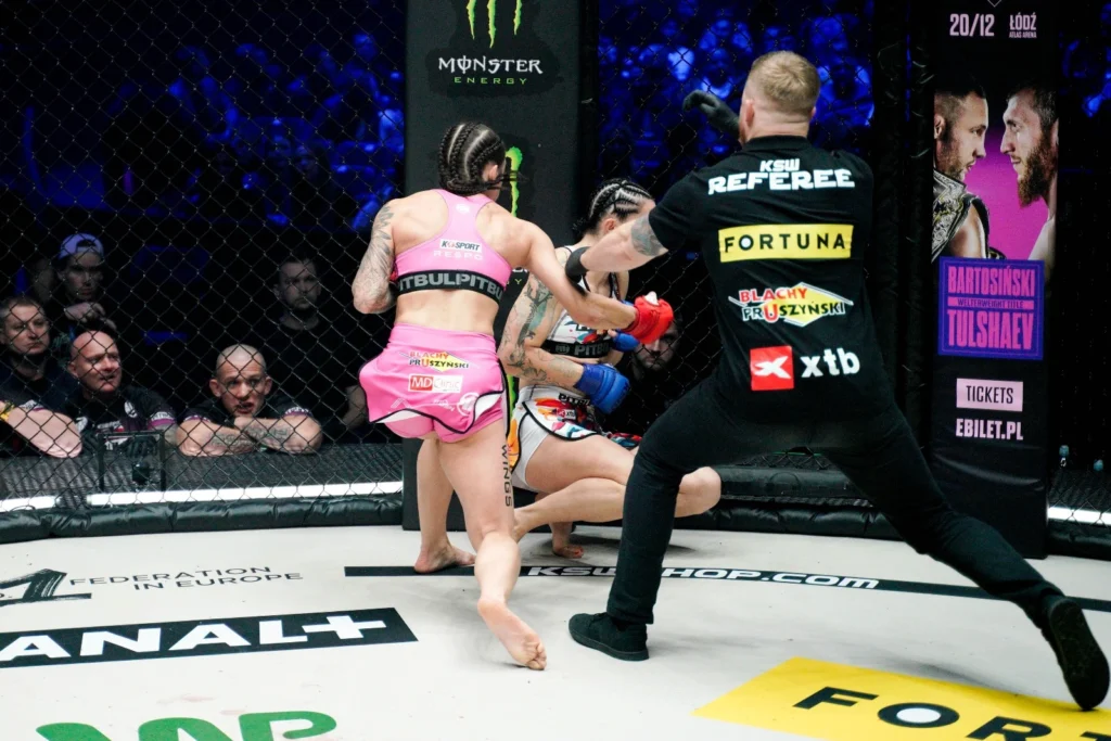 KSW 111, Laura Grzyb