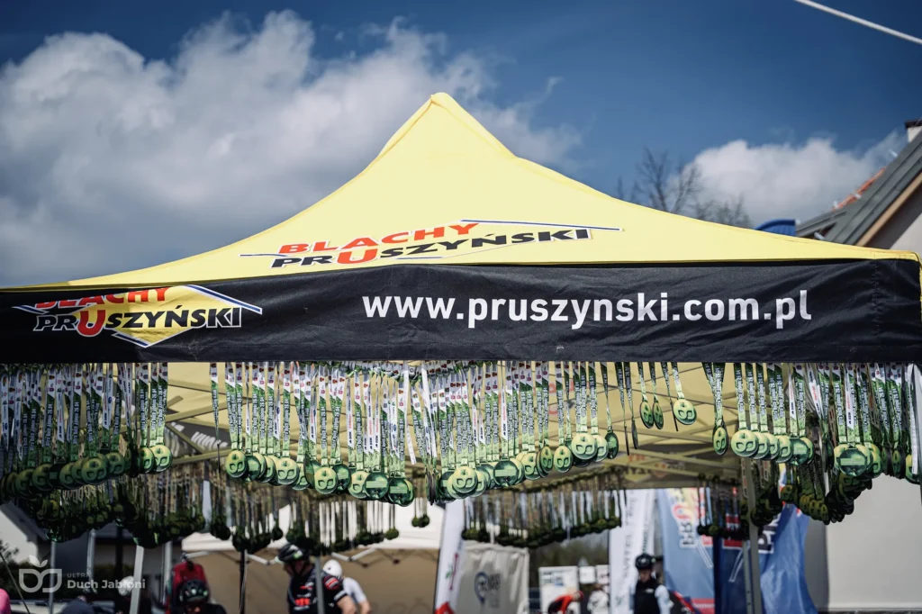 Ultra Dach Jabłoni, wiosna 2026
